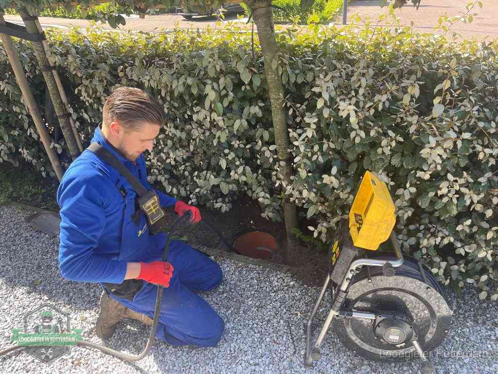 Riool ontstoppen in Rotterdam