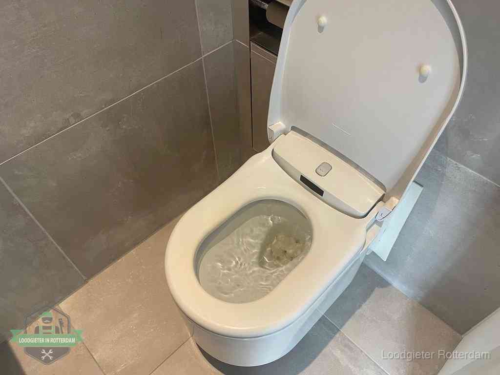 WC verstopt in Rotterdam